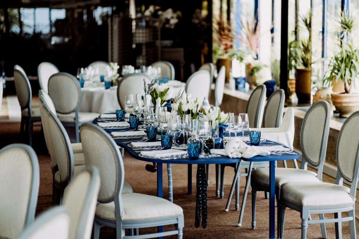 Um restaurante ou outro lugar para comer em Hotel Solverde Spa and Wellness Center