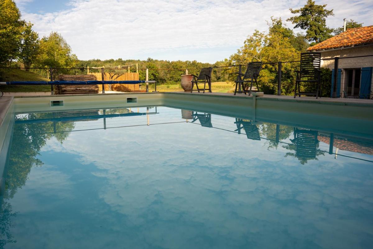 Le Patio Bleu - Housity