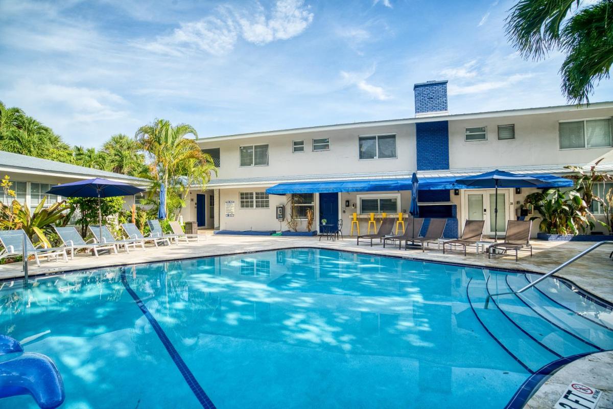 Casa Cordova Apartments By Lowkl - Housity