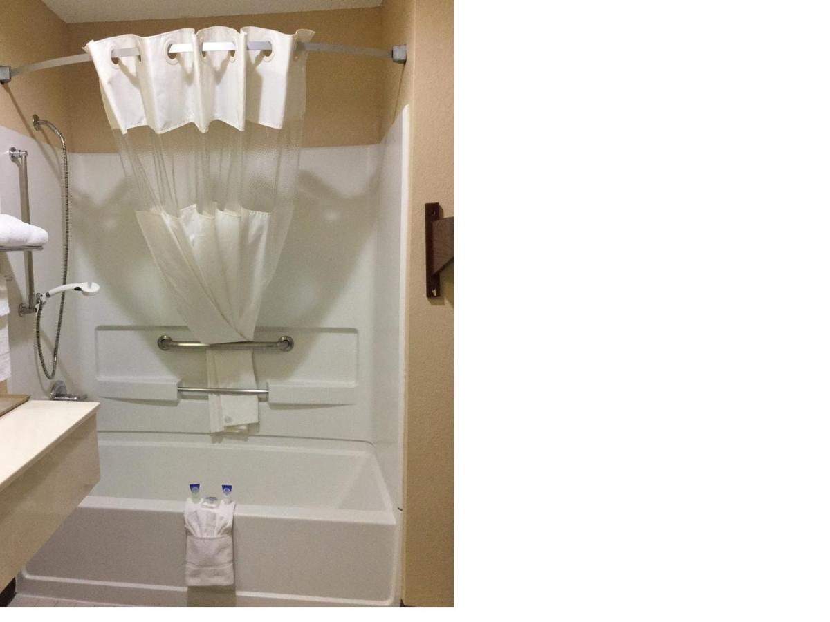 Americas Best Value Inn & Suites - Little Rock - Maumelle - Housity