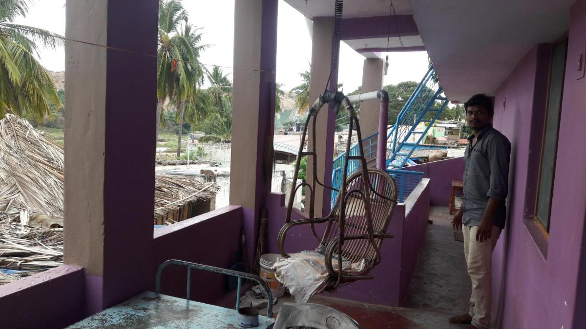 Kiran River View Guest House - Housity