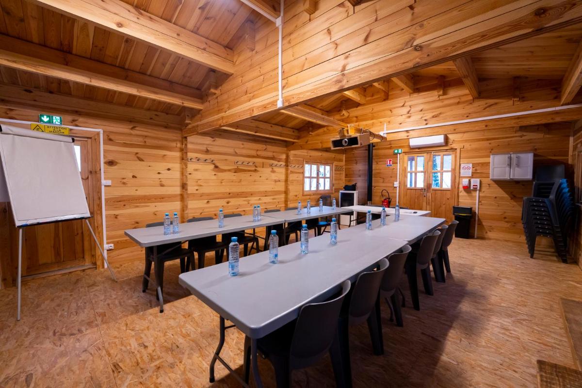 Espace de conférence ou salle de réunion dans l'établissement Domaine du Hirtz, Restaurant & Spa
