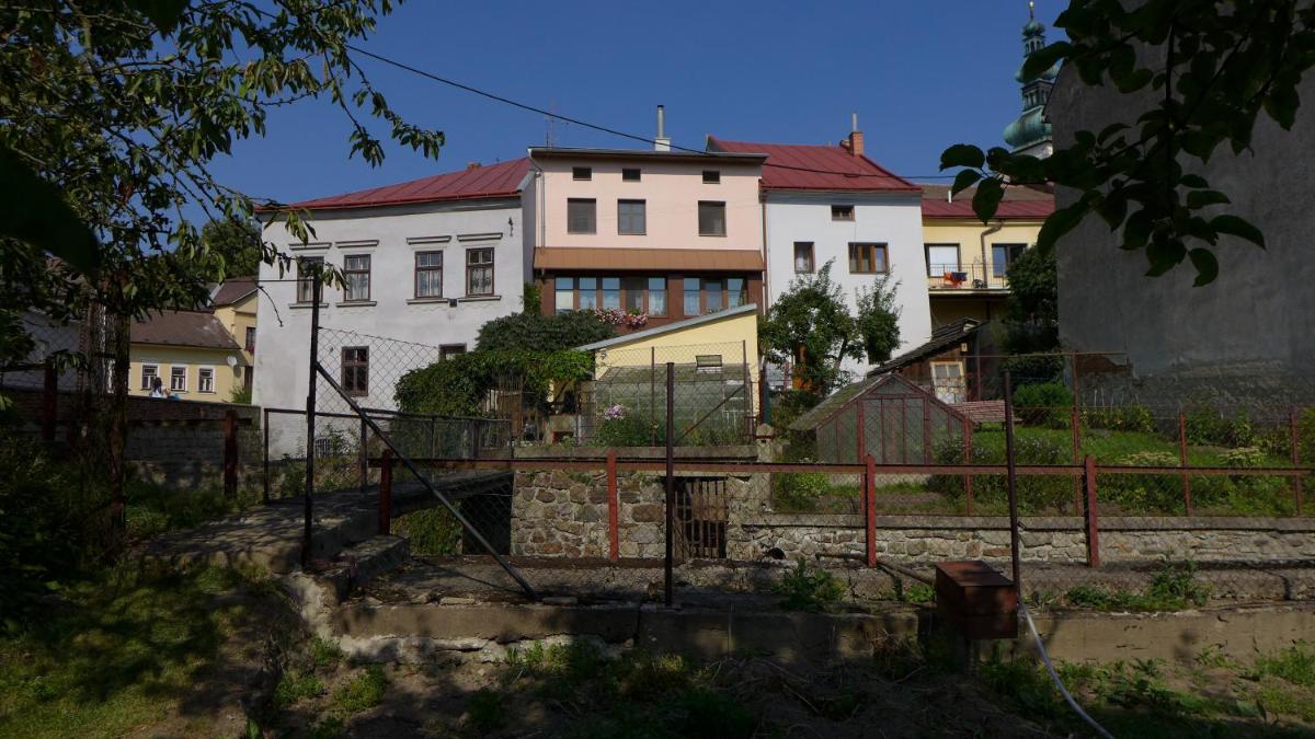 Apartman Pod Kostelem - Housity