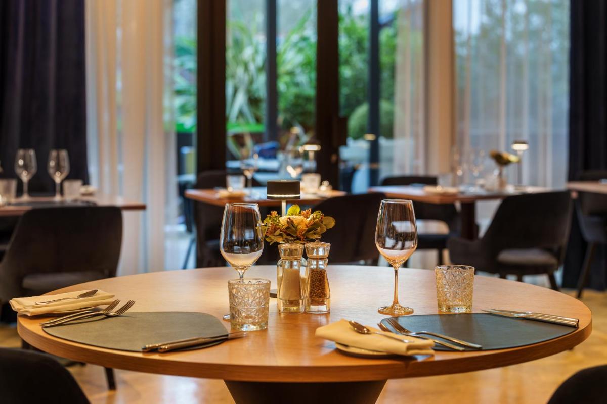 Boissons dans l'établissement Le Richebourg Hôtel, Restaurant & Spa