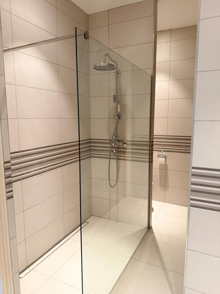 Salle de bains dans l'établissement Le Grand Hôtel Le Touquet-Paris-Plage