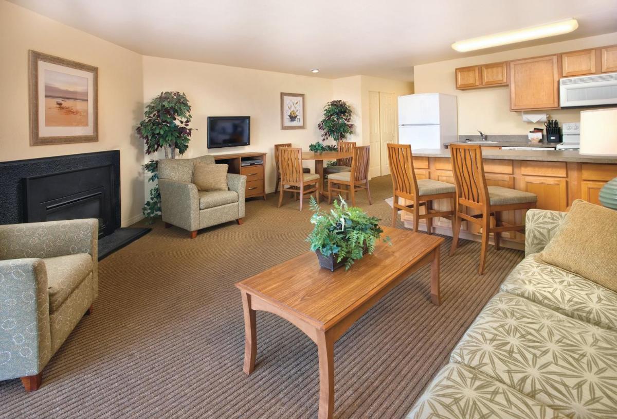 WorldMark Surfside Inn - Housity