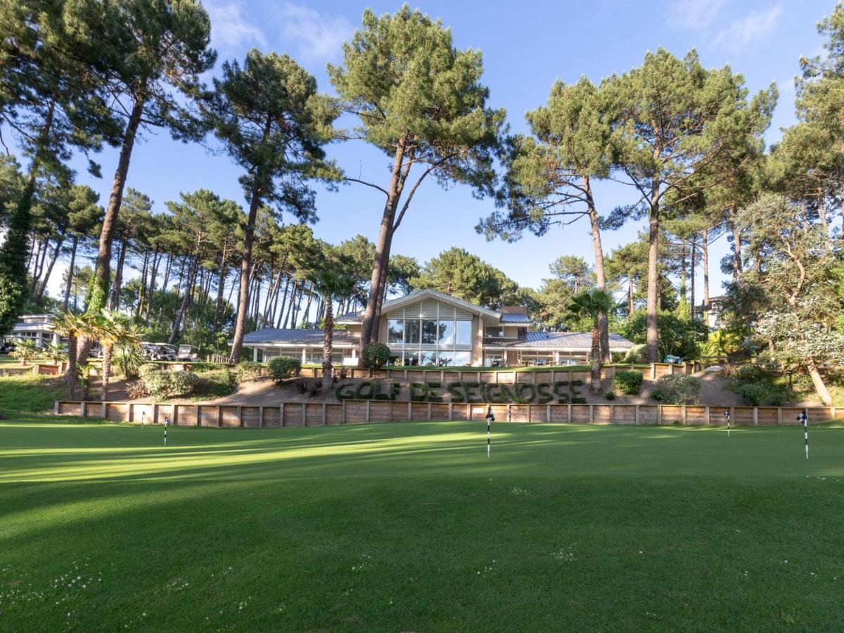 Villa Mitoyenne avec Jardin, Proche Plage à Seignosse, Piscine, Parking Privé et Wifi - FR-1-239-421 - Housity