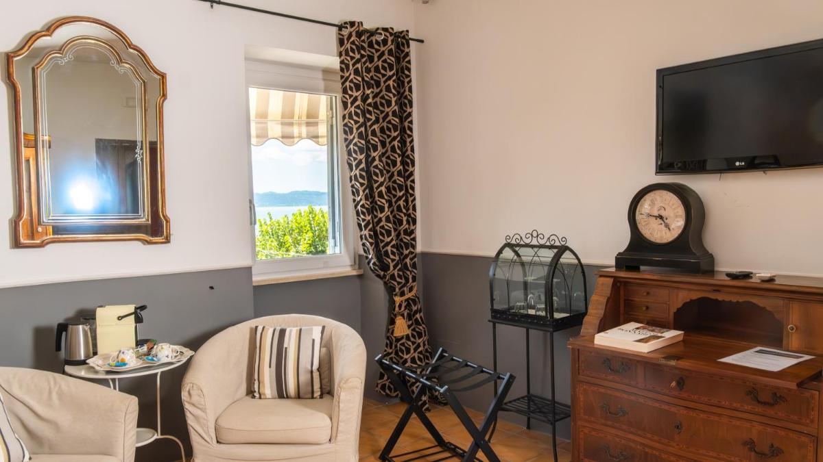 Hotel Borgo Vistalago - Housity