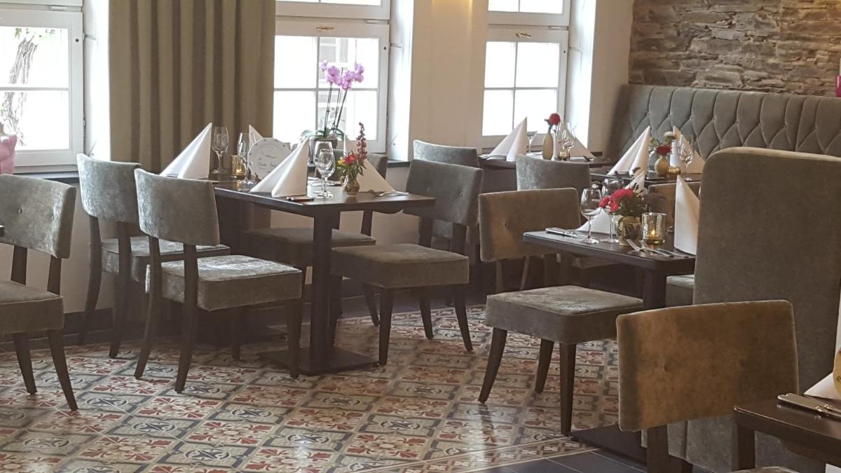 Hotel Restaurant Alte Stadtmauer - Housity