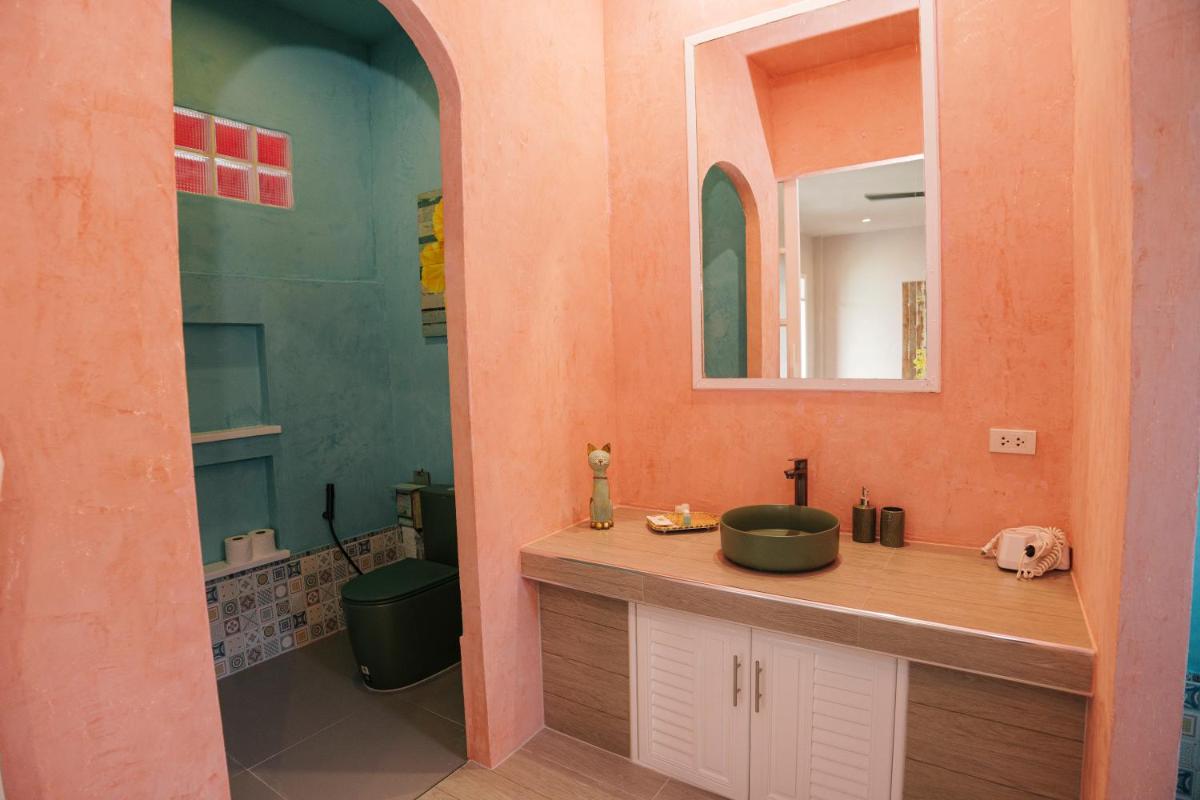 Watercolours - Housity