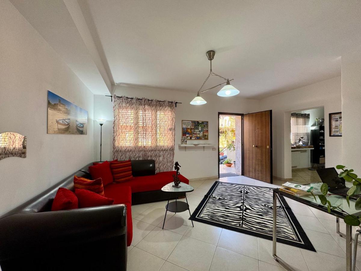 New Naxos Village - Housity