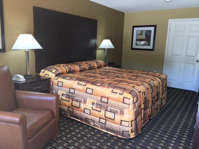 Executive Inn and Suites Longview - Housity