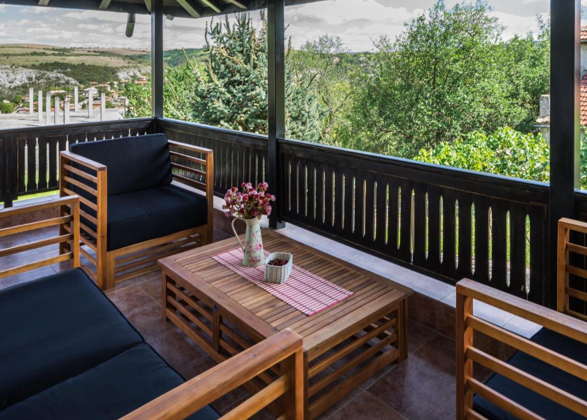 Guest House Intrigue - Housity