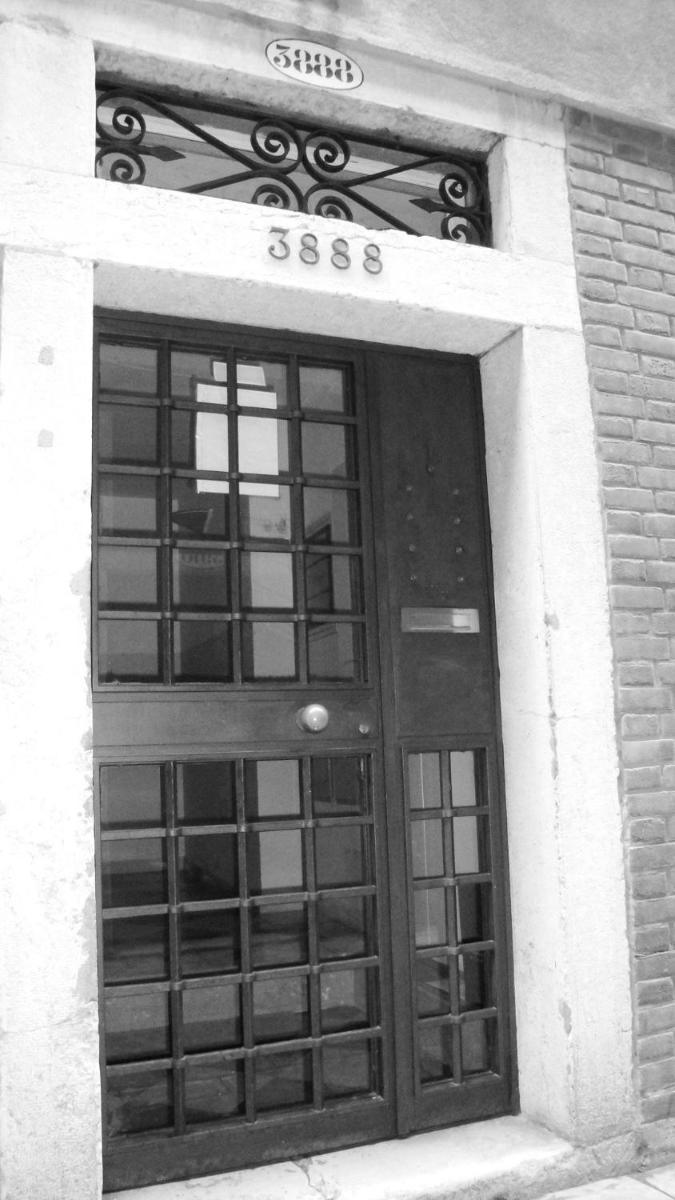 Venice Apartments - Housity