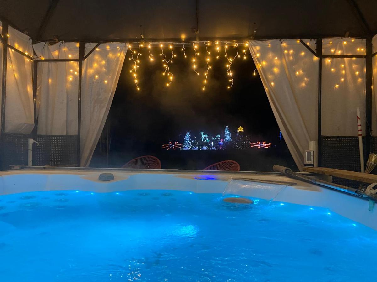 Piscine de l'établissement Le Moulin d'Oscar & Spa - Mulhouse Nord ou située à proximité