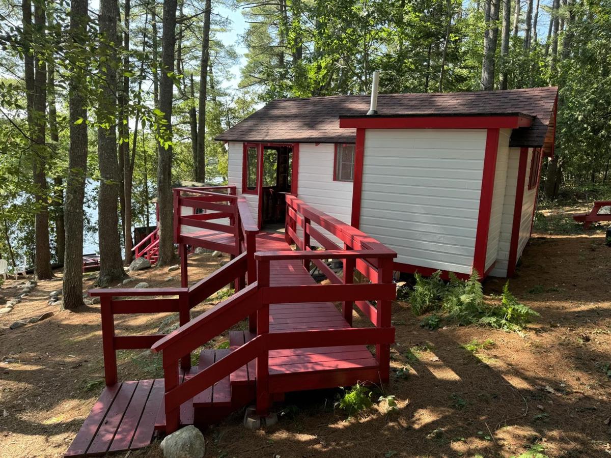 Getogether Pines Lakeside Cabin Resort - Housity