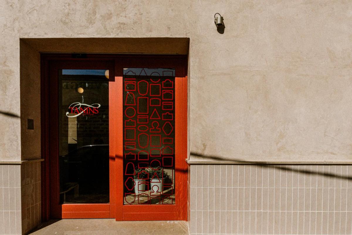 Tanins Hotel Boutique - Housity