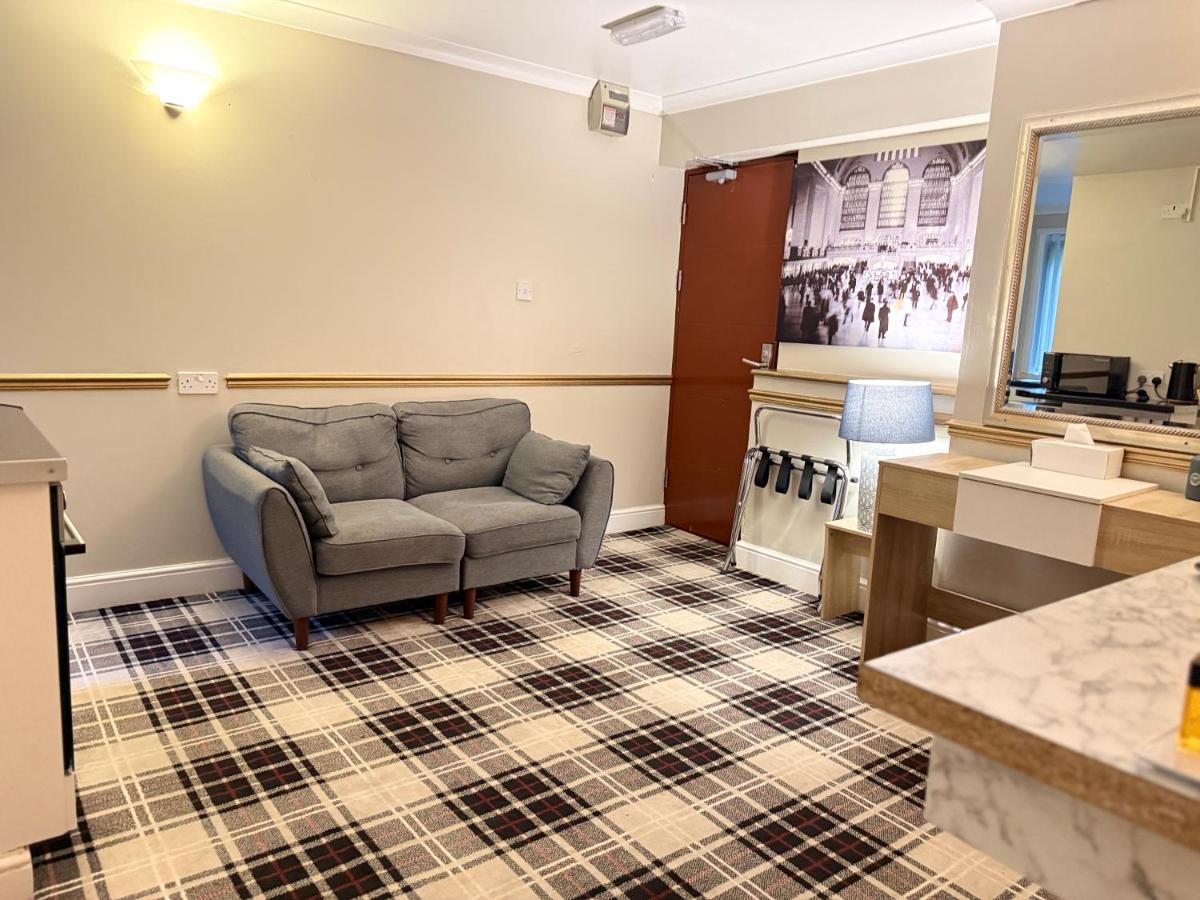 4 Sisters Inn - Housity