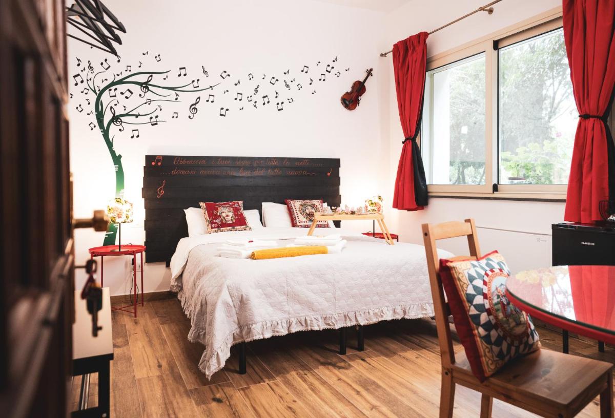 Sicily in Love - Rooms and Apartment - Pedara Catania Etna - Housity