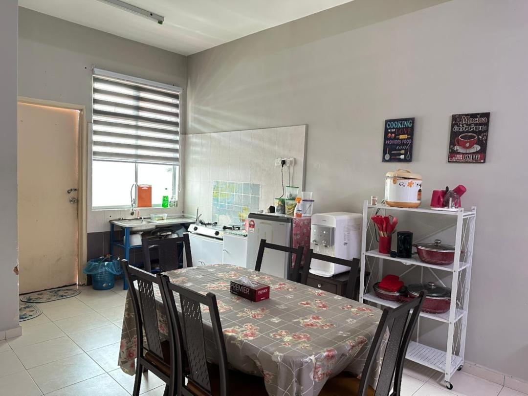 HOMESTAY MURAH MELAKA Melayu Sahaja - Housity