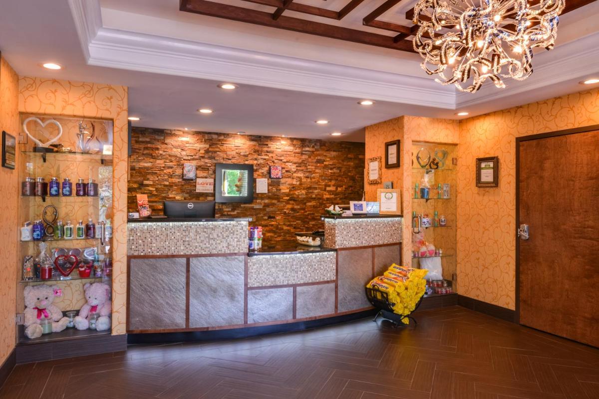 Inn of The Dove Romantic Luxury & Business Suites - Housity