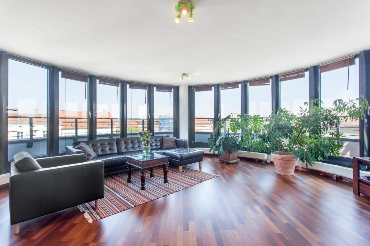 The Danziger, 2 unique lofty style units in PrenzlauerBerg - Housity