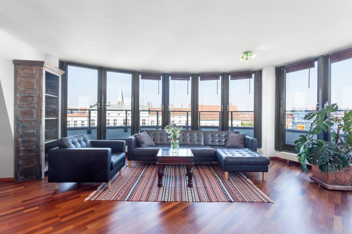 The Danziger, 2 unique lofty style units in PrenzlauerBerg - Housity