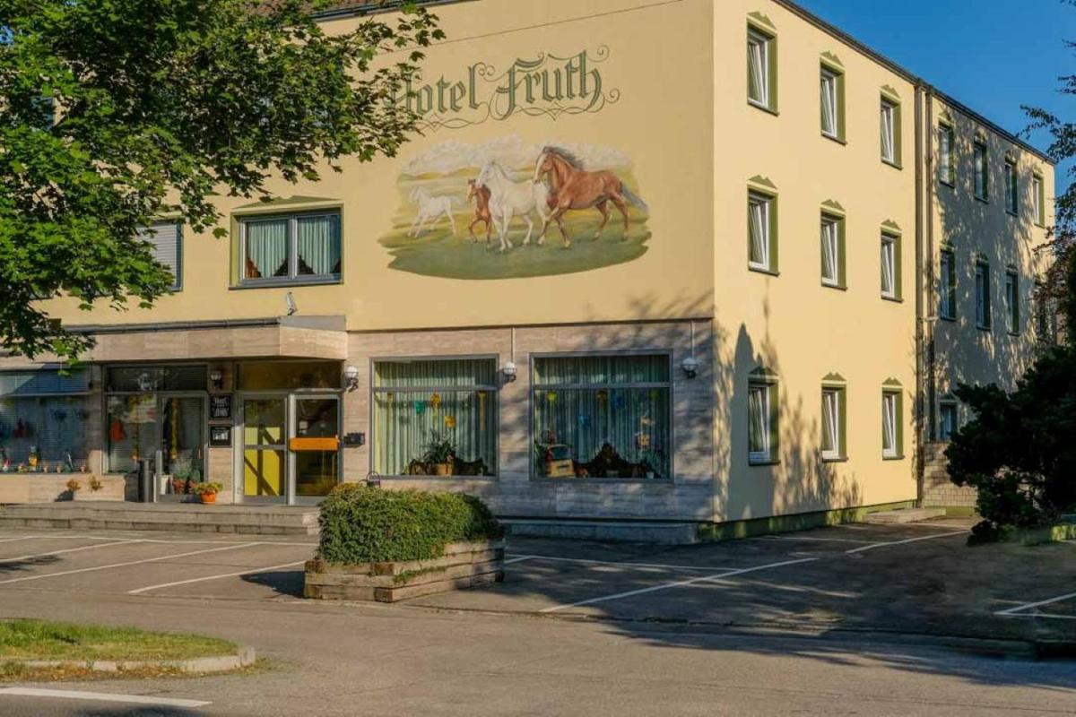 Hotel Pension Fruth - Housity
