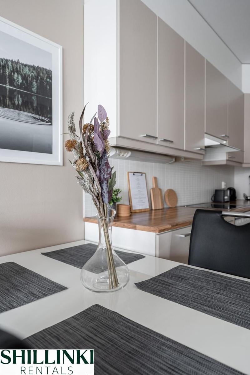 2ndhomes Tampere "Näsijärvi" Luxury Apartment - Sauna, Balcony & Lake View - Hizvo
