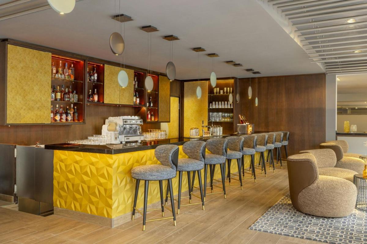 Lounge oder Bar in der Unterkunft Le Méridien Frankfurt