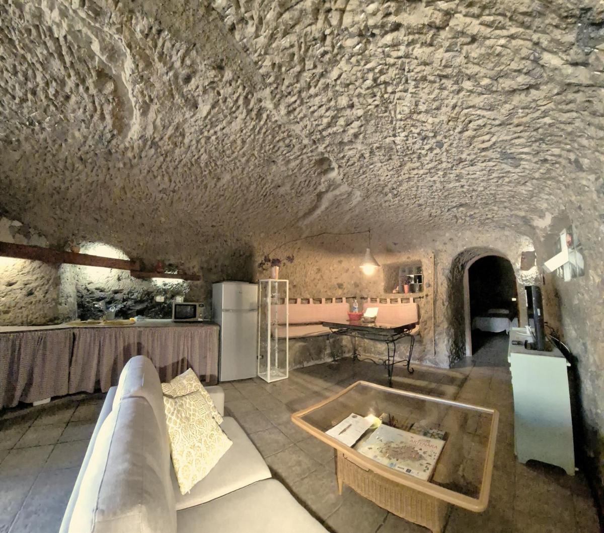 Casa Cueva El Mimo - Housity