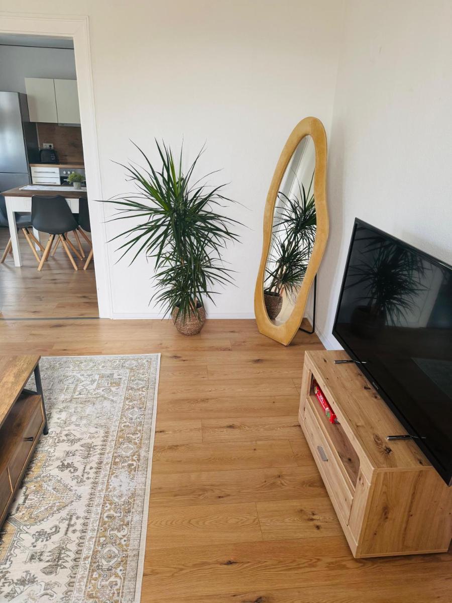 Schöne Aussicht, Wallbox, 70qm, kontaktloser Check-in - Housity