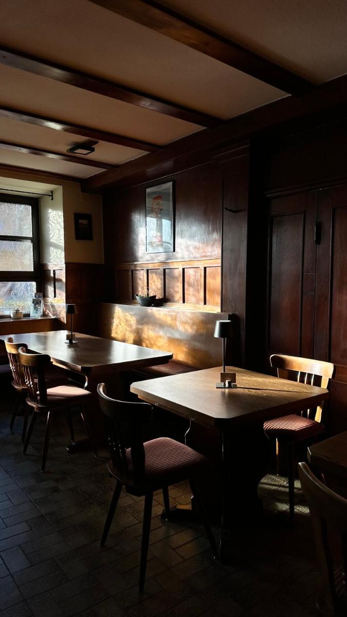 Gasthof zum goldenen Schiff - Historisches Hotel mit Frühstück & Self-Check-in - Housity
