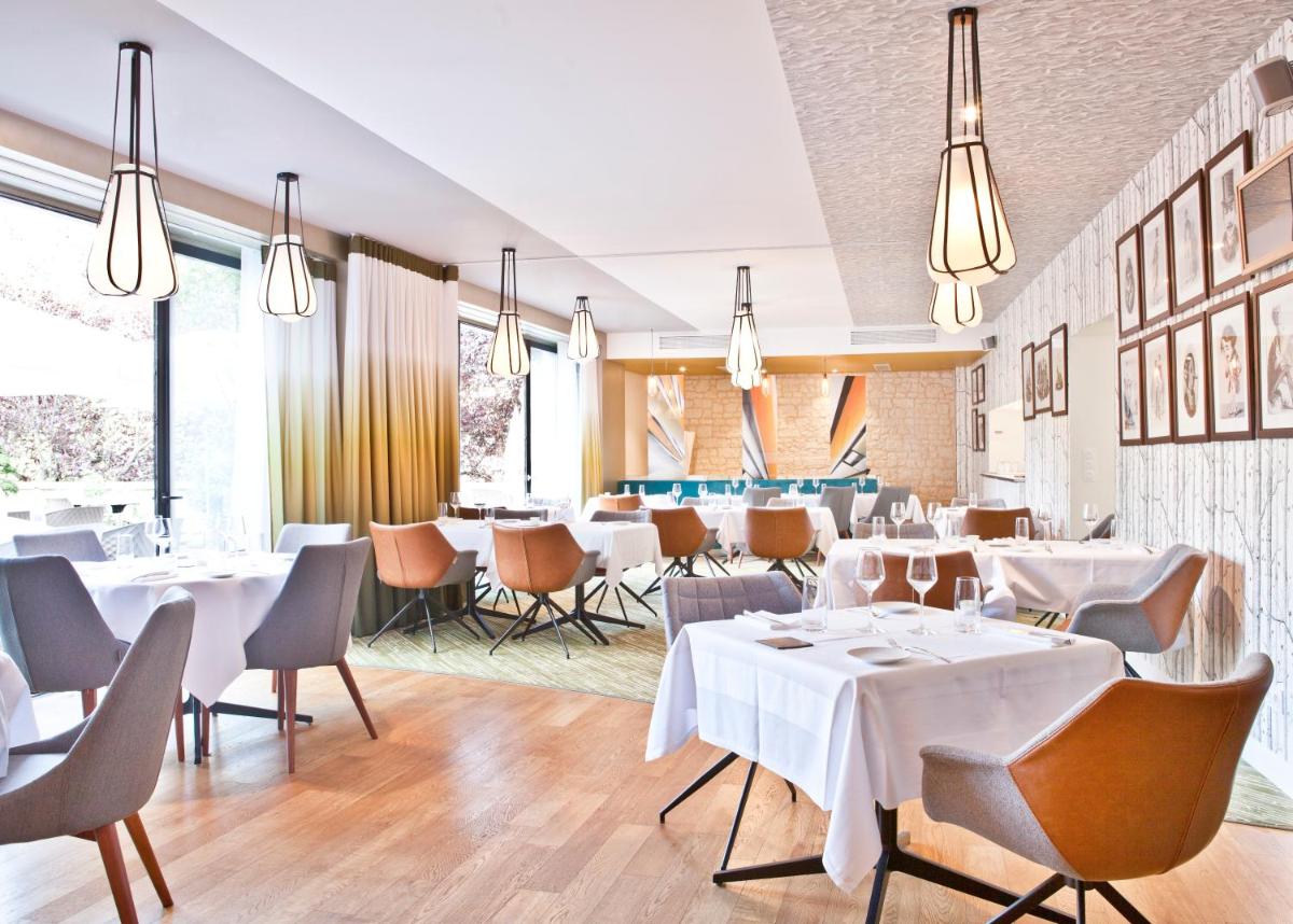 Hotel Le Saint Gelais - Housity