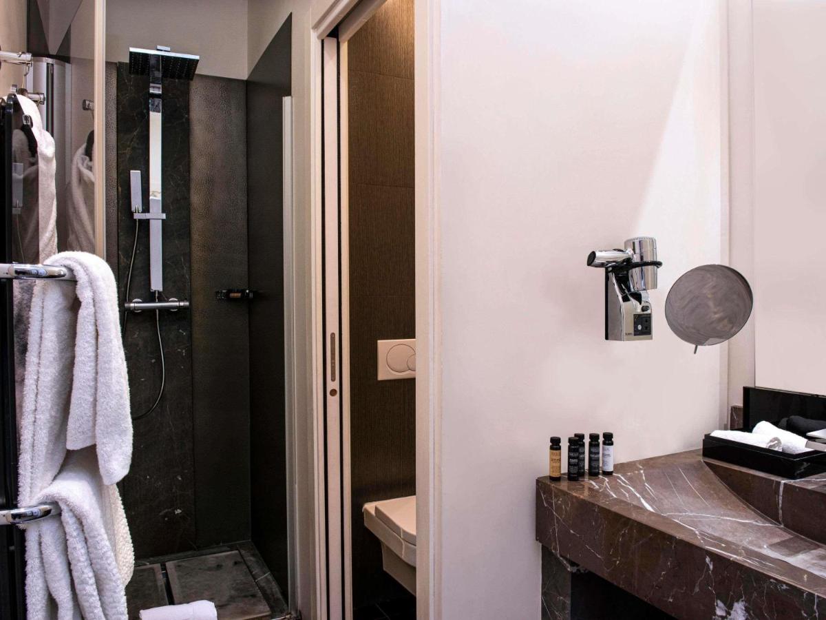 Salle de bains dans l'établissement La Cour des Consuls Hotel & Spa Toulouse - MGallery Collection