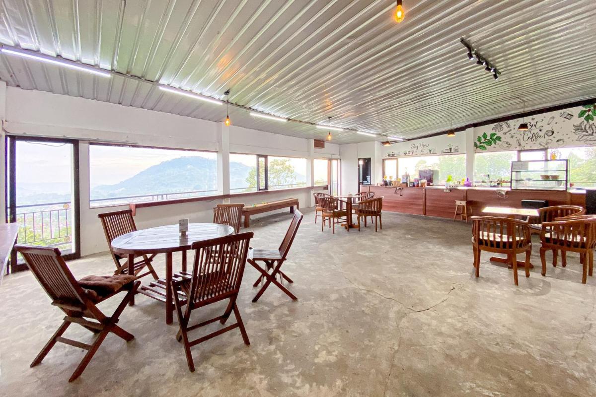 Hotel Tirta Jadi at Karangkobar Banjarnegara Mitra RedDoorz - Housity