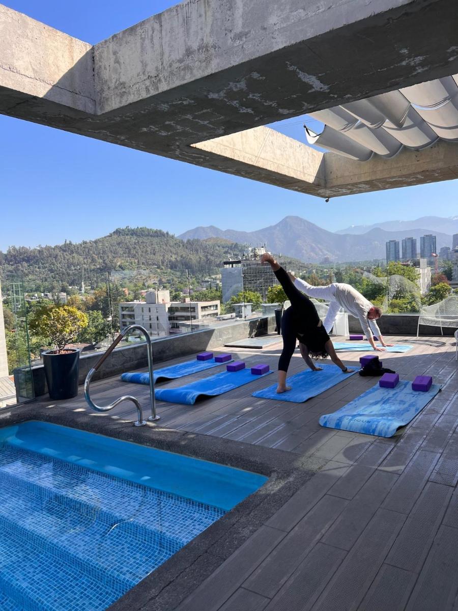 Solace Hotel Santiago - Hizvo