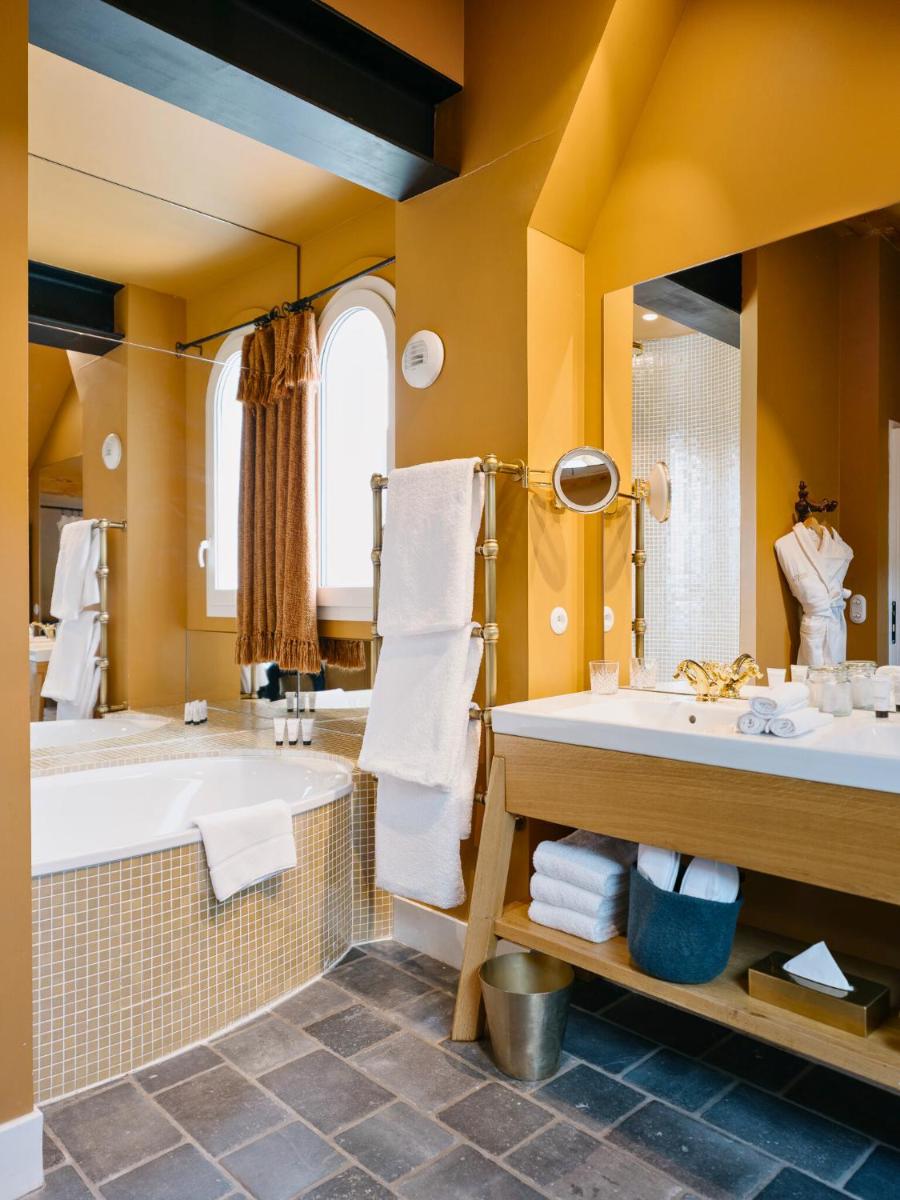 Salle de bains dans l'établissement Grand Hotel Soleil d'Or