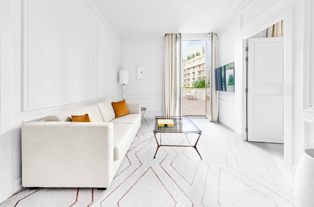 Coin salon dans l'établissement Carlton Cannes, a Regent Hotel