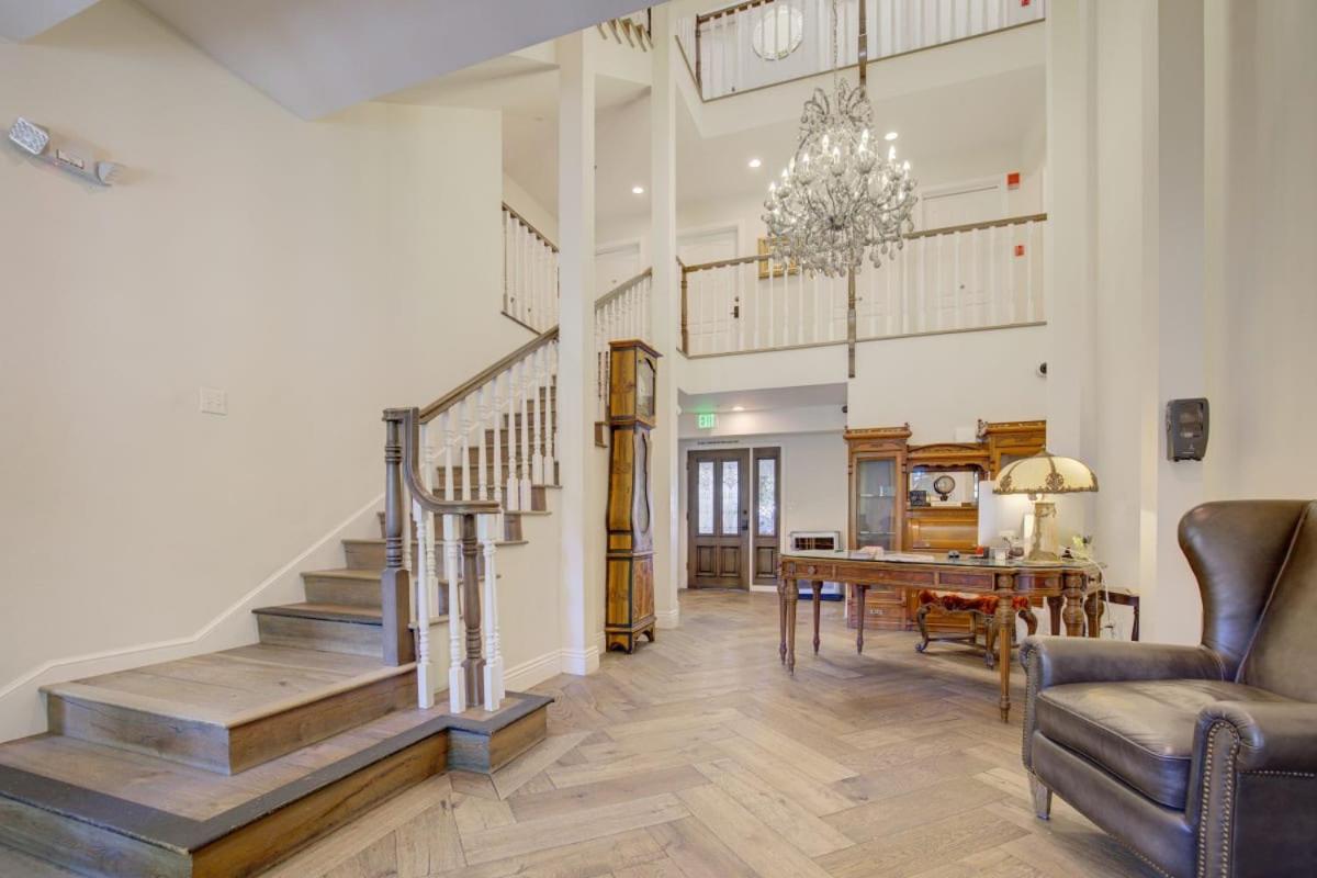 Mirabelle Inn & Restaurant - Housity