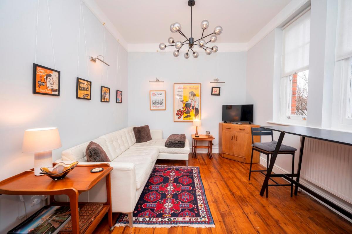 Quirky London Apartment 2 min to Ladywell station - Pass the Keys - Housity