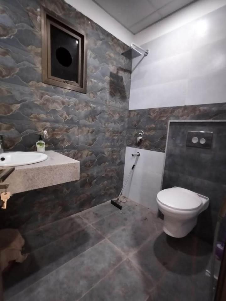 Airport Guest House Near JIA - Housity