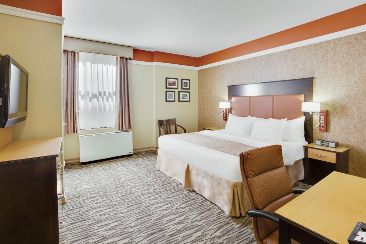 The Hotel at Fifth Avenue - Housity