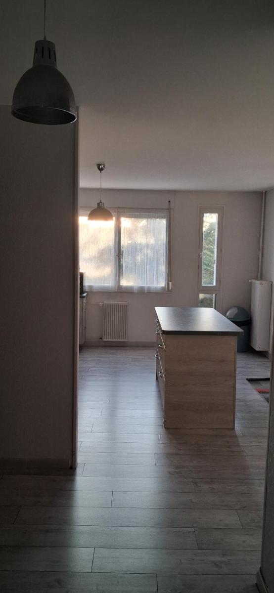 Dans grand appart de 113m2 proche Paris - Housity