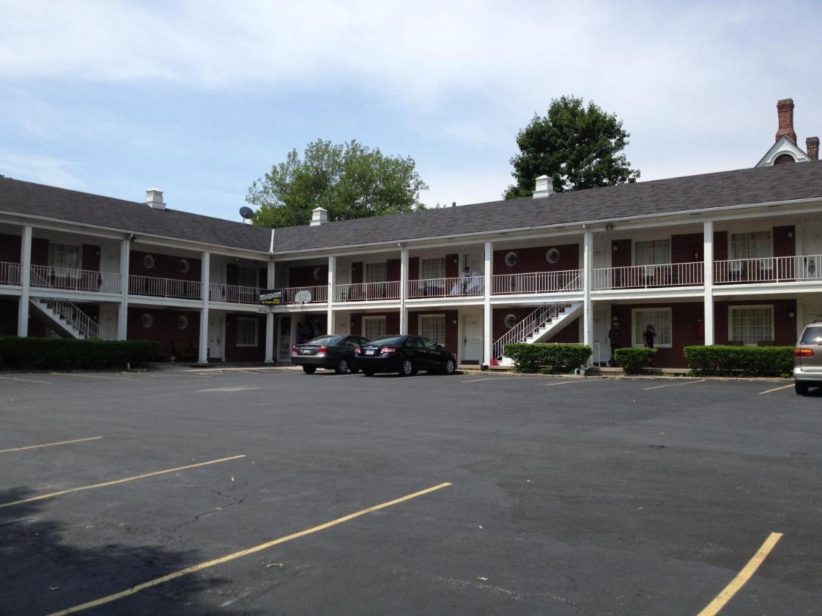 Motel Town House - Housity