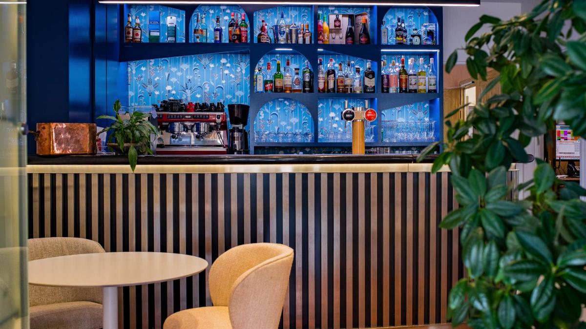 Boissons dans l'établissement Hotel Du Commerce Spa