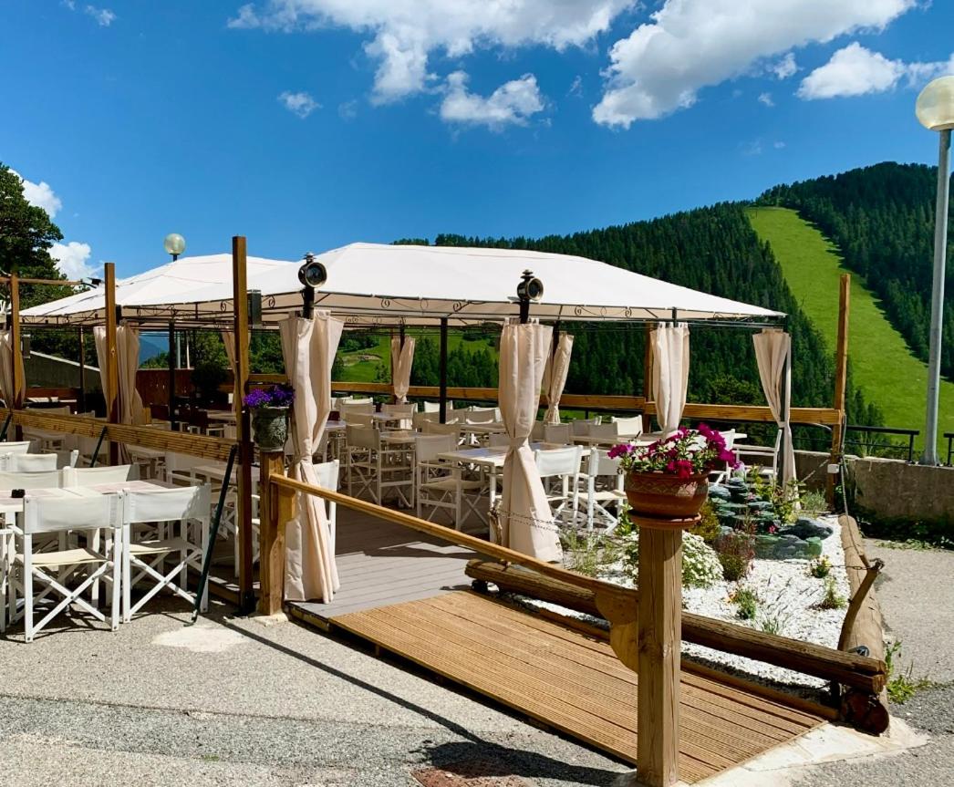 Vue générale sur la montagne ou vue sur la montagne depuis l'appart'hôtel