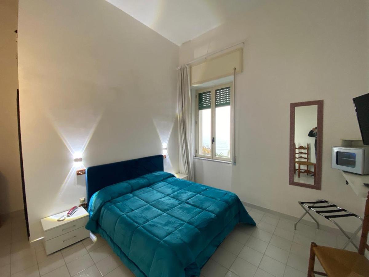 Hotel Vietri Coast - Housity