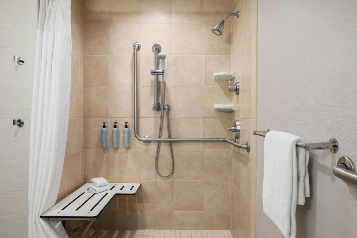 Courtyard Des Moines Ankeny - Housity