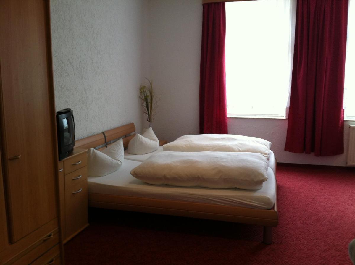 Hotel Zum Goldenen Löwen - Housity